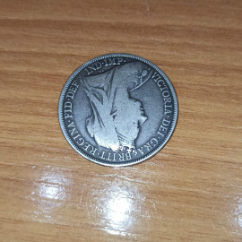 Серебряная Британская монета 1894 года. 1 Крона. Картинка 3